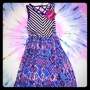 🔷Geometric Flowy Dress